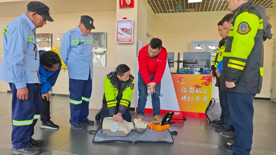 30天连救4人！科曼AED上演“极速救心”奇迹